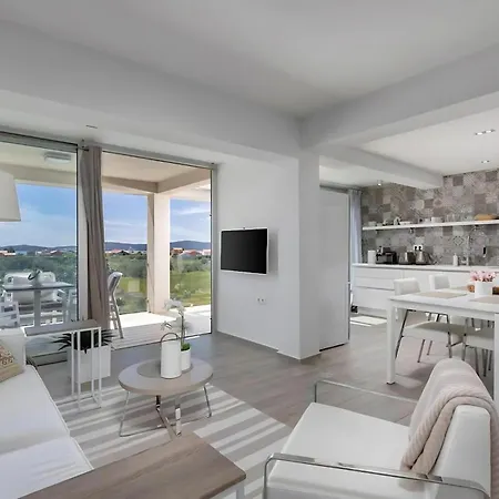 Lalic Gallery Apartamento Bibinje