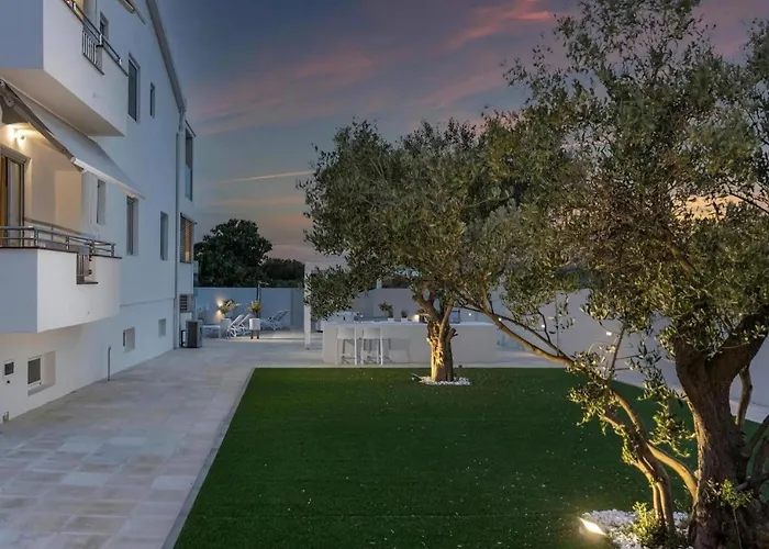 Lalic Gallery * Бибинье