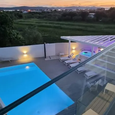 Lalic Gallery Apartament