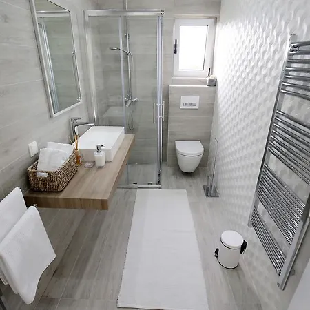 Lalic Gallery Apartament Bibinje