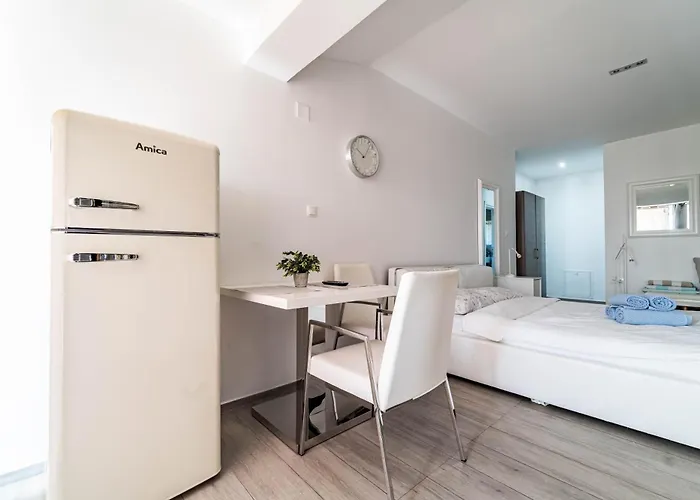 Lalic Gallery Apartamento Bibinje